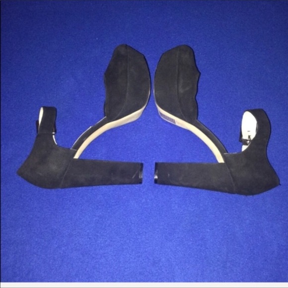 MICHAEL MICHAEL KORS WOMEN’S HEELS💕SIZE 8M💕 - Picture 2 of 6